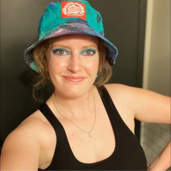 Meet your Posher, Sarah - Picture 1 of 1